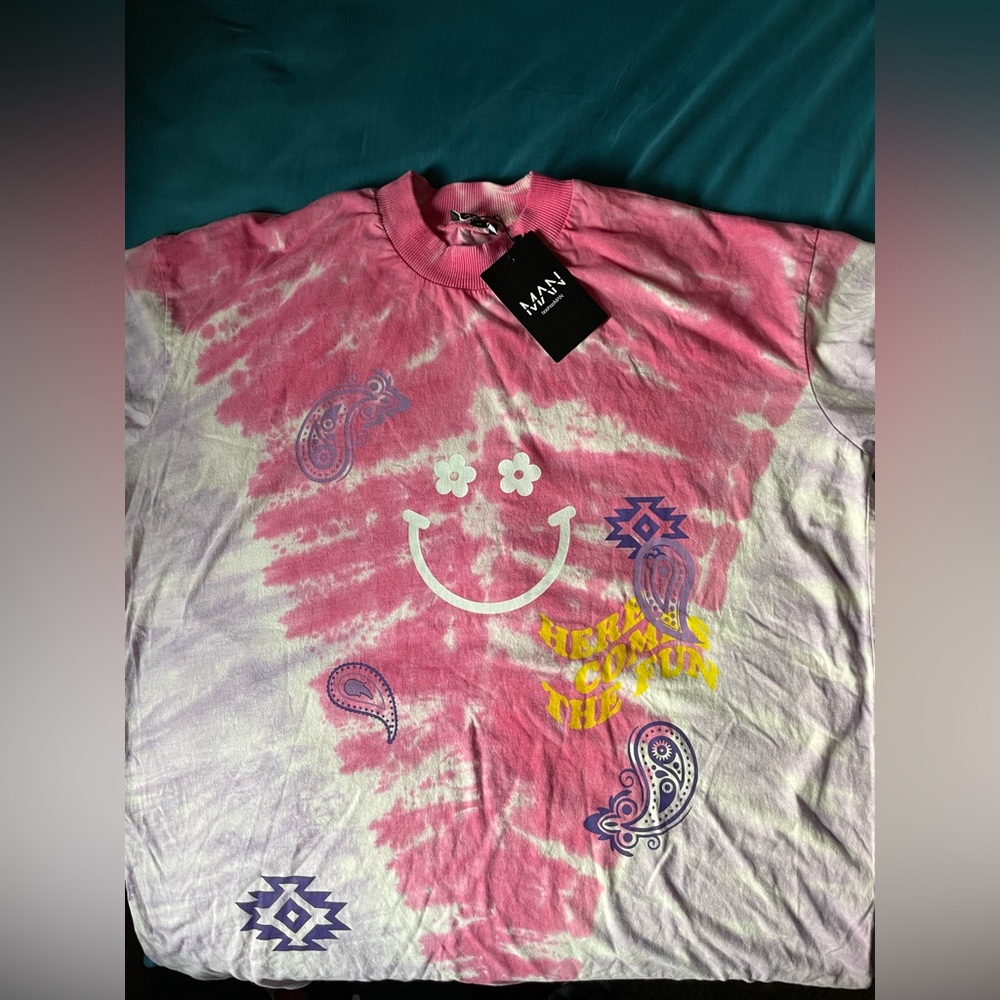 Large fit Baby pink & purple tie dye tee